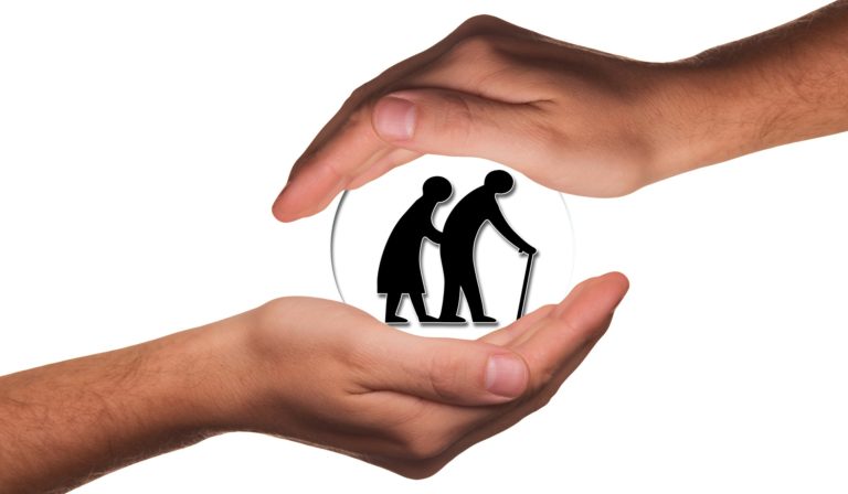 La manutention des personnes âgées – Gestes et postures de sécurité